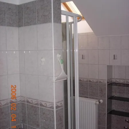 Alsohegyi Apartment *